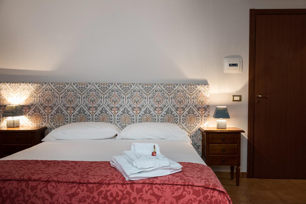 Bed and Breakfast Cabrera House Pozzallo Exterior foto