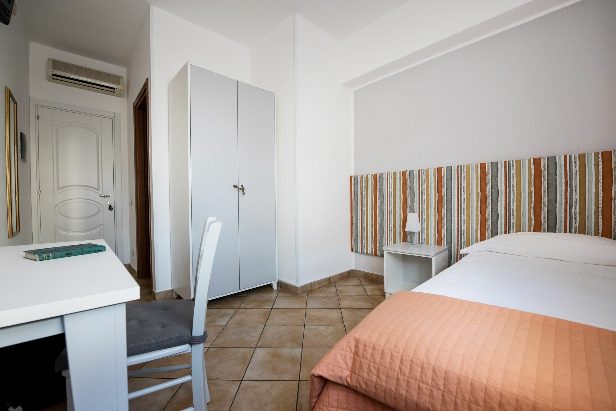 Bed and Breakfast Cabrera House Pozzallo Exterior foto