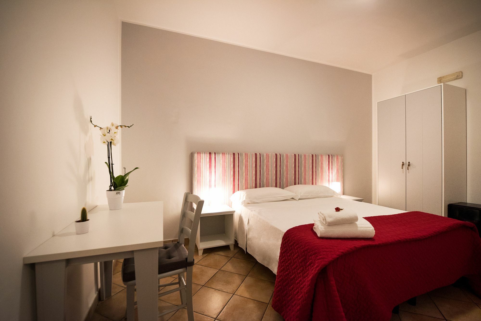 Bed and Breakfast Cabrera House Pozzallo Exterior foto